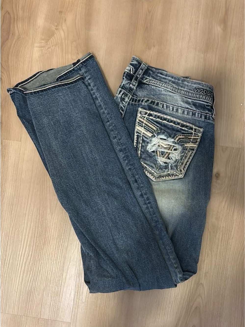 Vigoss Women’s mid wash Distressed Embroidered Pocket boot cut Jeans